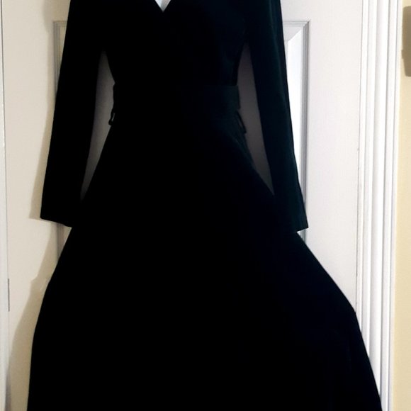 Laura Ashley green velvet dress, size UK10/US8 - Picture 5 of 5